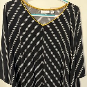 Women’s black and white blouse